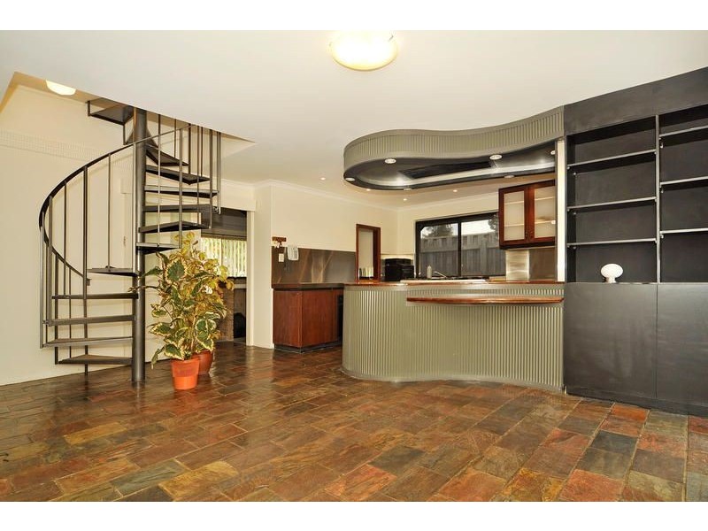 8 Simcoe Court, Joondalup WA 6027