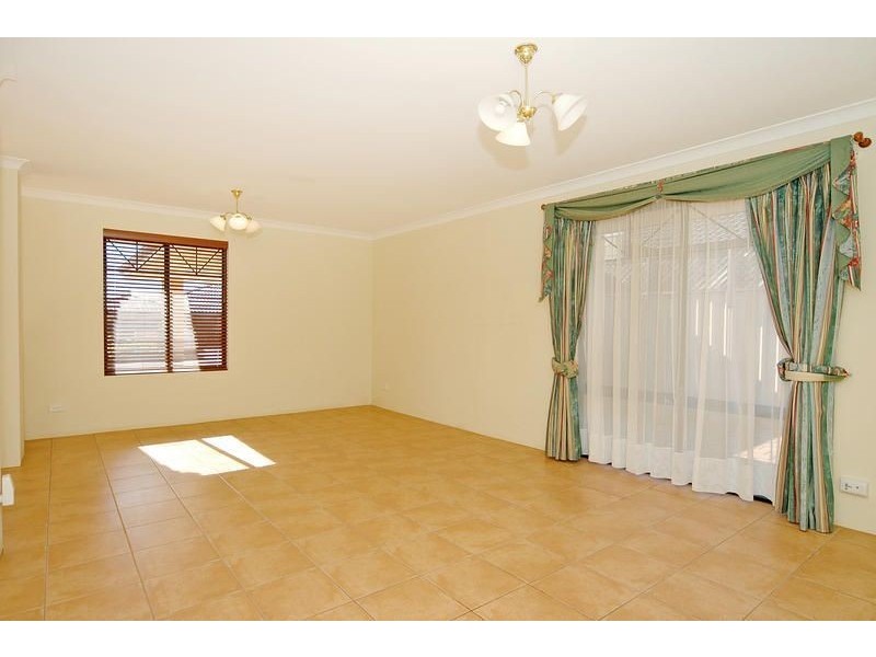 14 Marriot Turn, Currambine WA 6028