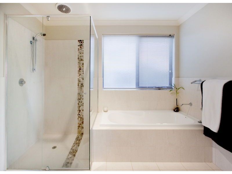 10 Plymouth Cove, Ocean Reef WA 6027