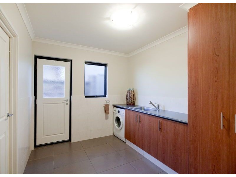 10 Plymouth Cove, Ocean Reef WA 6027