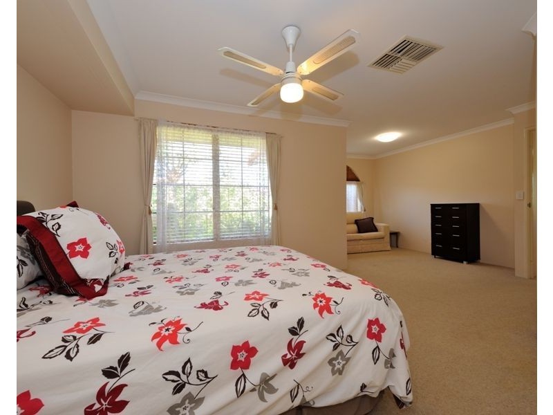 37 Rutherglen Circle, Kinross WA 6028