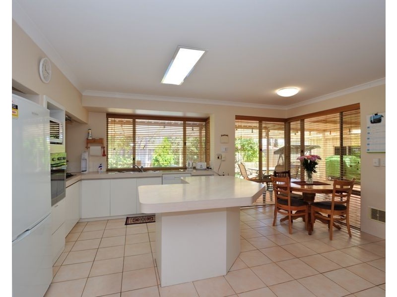 37 Rutherglen Circle, Kinross WA 6028