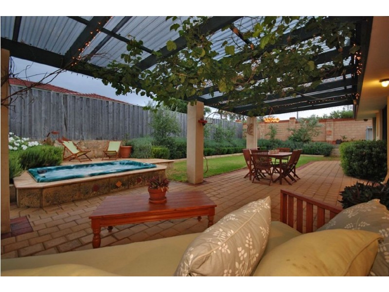 22 Wilcannia Elbow, Currambine WA 6028