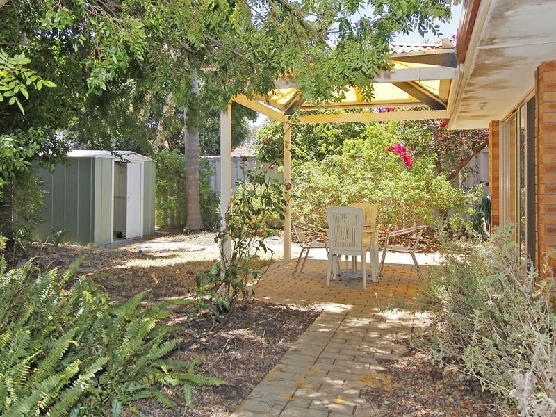 10 Dauphine Place, Joondalup WA 6027