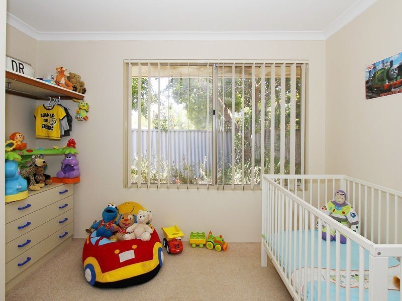 10 Dauphine Place, Joondalup WA 6027