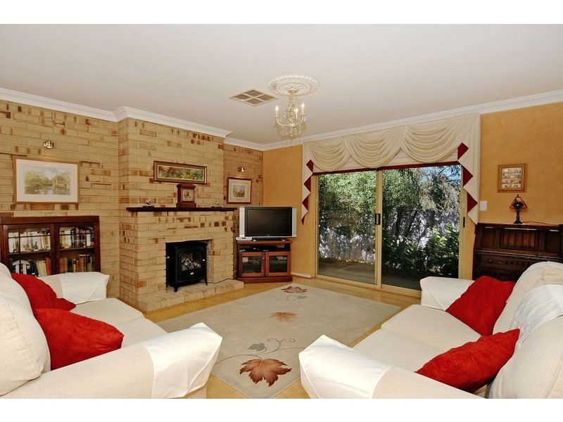 10 Mull Grove, Ocean Reef WA 6027