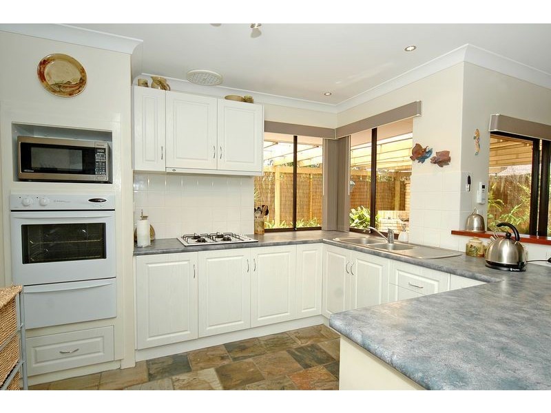 5 Lilac Gardens, Edgewater WA 6027