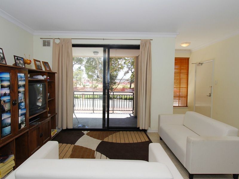 17D Shenton Avenue, Joondalup WA 6027