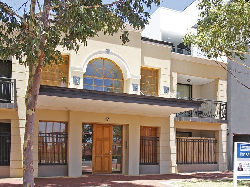 17D Shenton Avenue, Joondalup WA 6027
