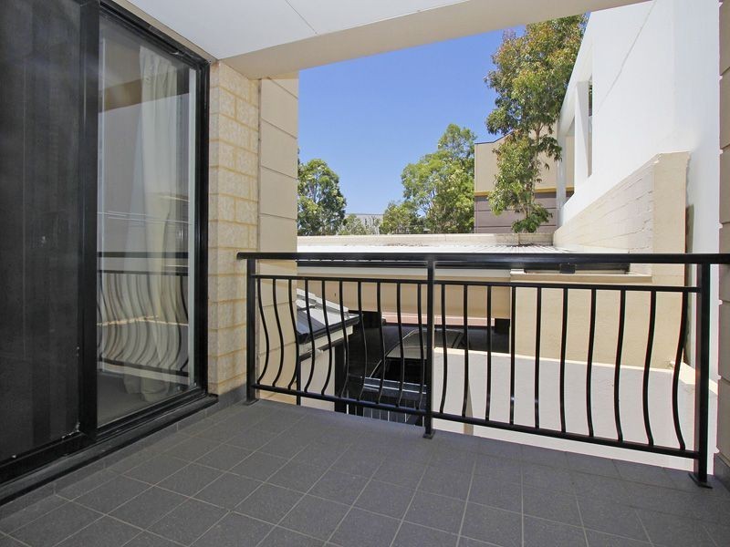 17D Shenton Avenue, Joondalup WA 6027