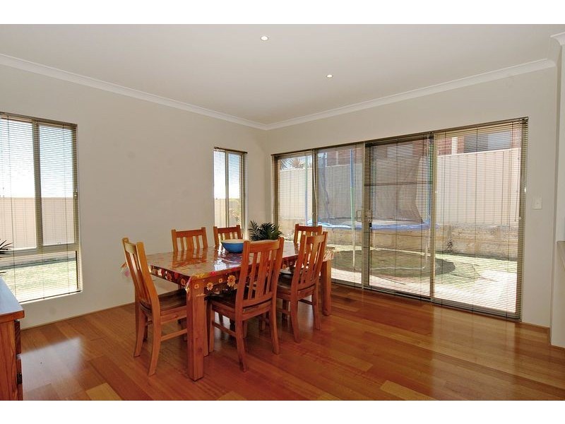 12 Zingarello Street, Pearsall WA 6065