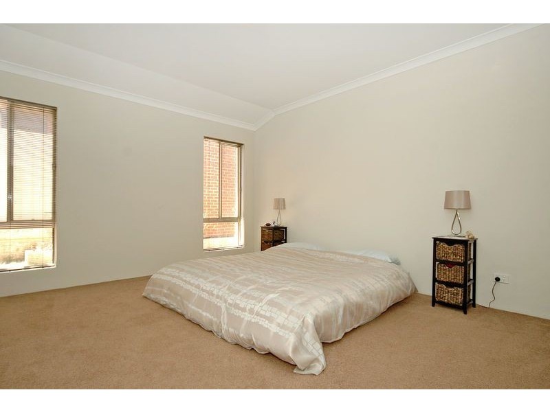 12 Zingarello Street, Pearsall WA 6065