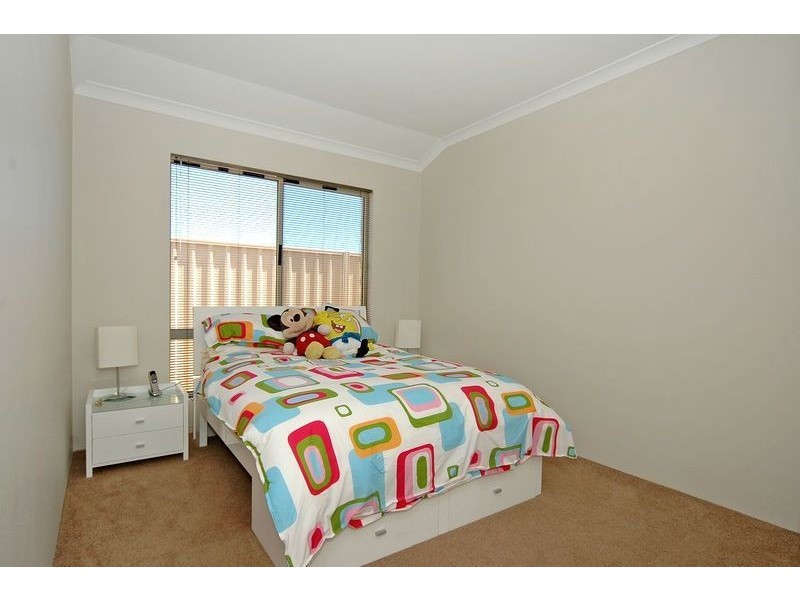 12 Zingarello Street, Pearsall WA 6065