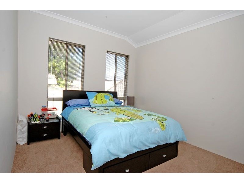 12 Zingarello Street, Pearsall WA 6065