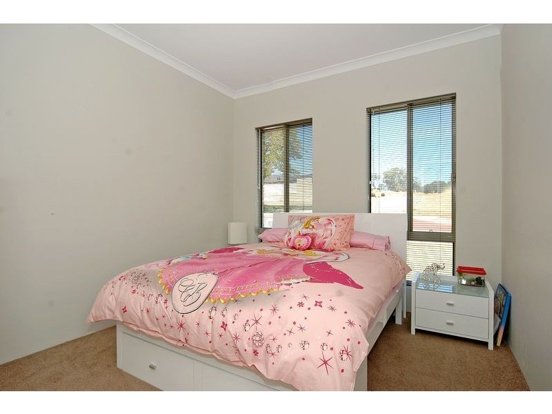 12 Zingarello Street, Pearsall WA 6065