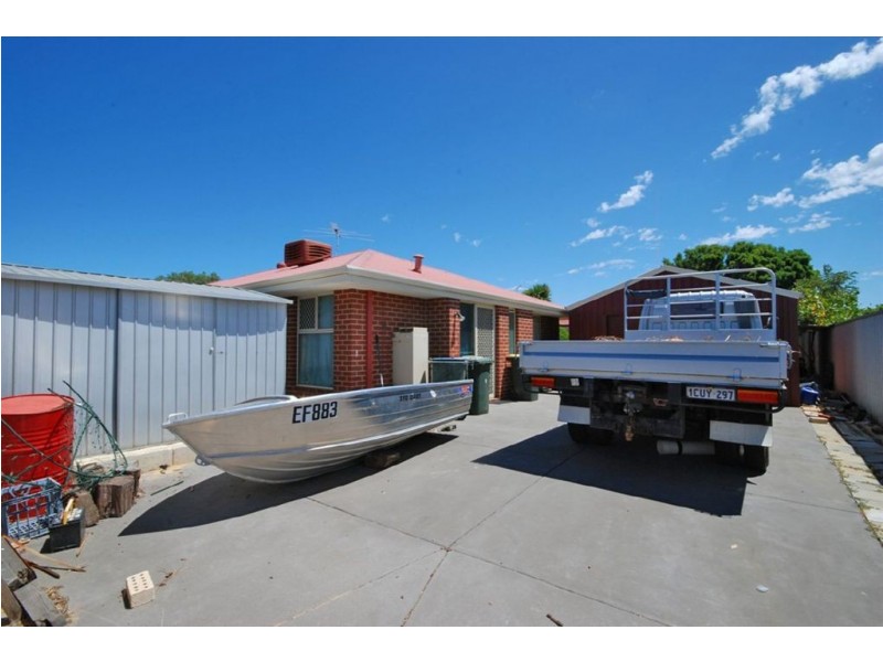 2 Broughton Heights, Kinross WA 6028