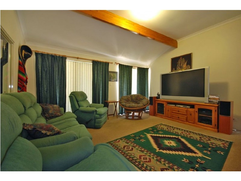 2 Broughton Heights, Kinross WA 6028