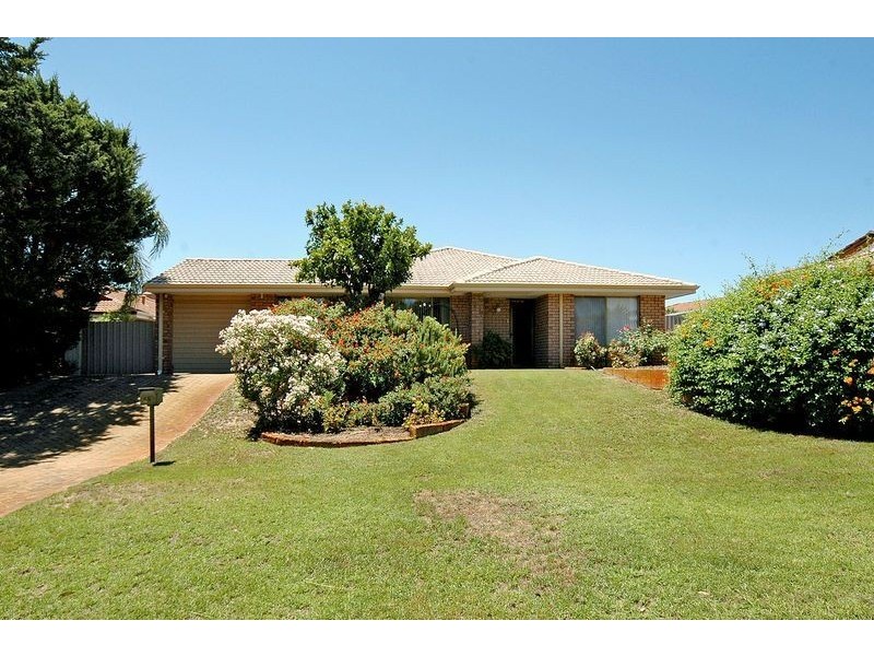 62 Lakevalley Drive, Edgewater WA 6027