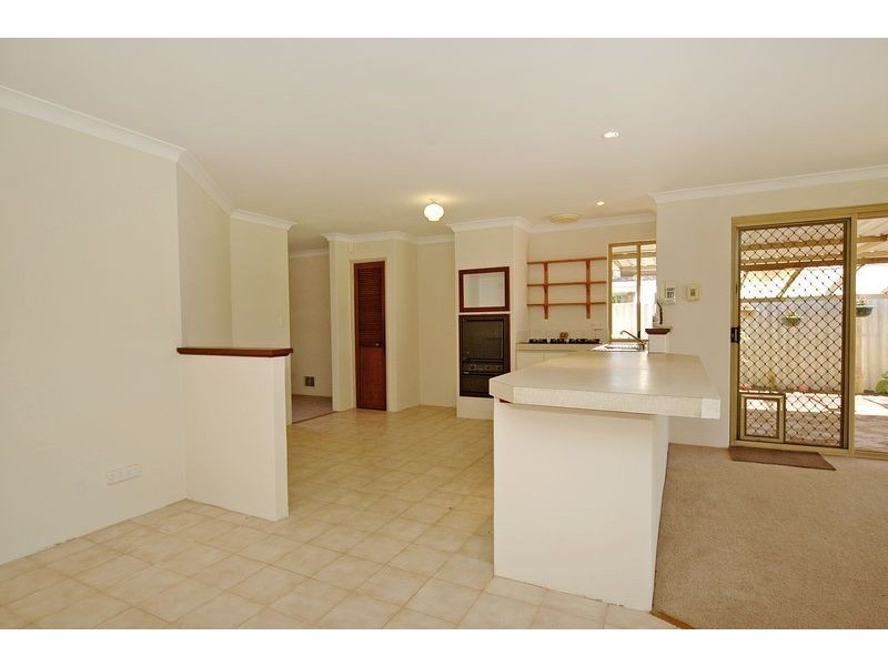 62 Lakevalley Drive, Edgewater WA 6027