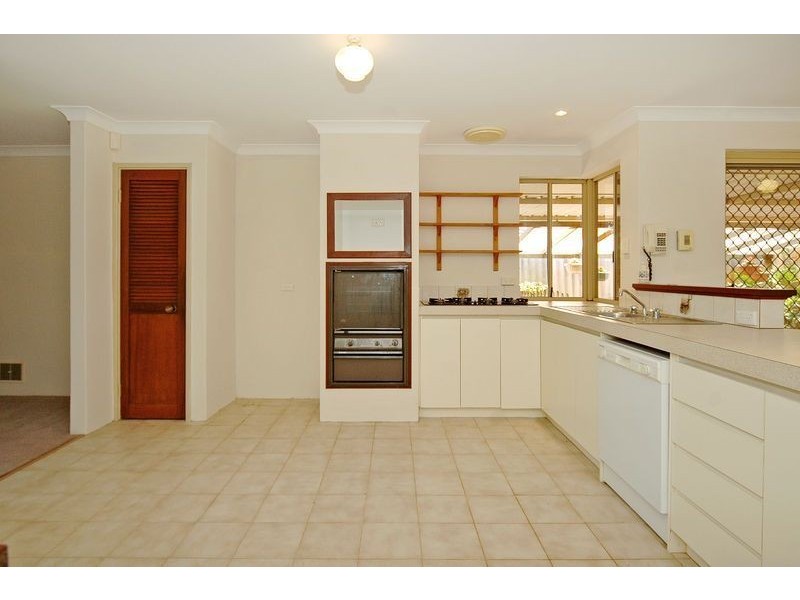 62 Lakevalley Drive, Edgewater WA 6027