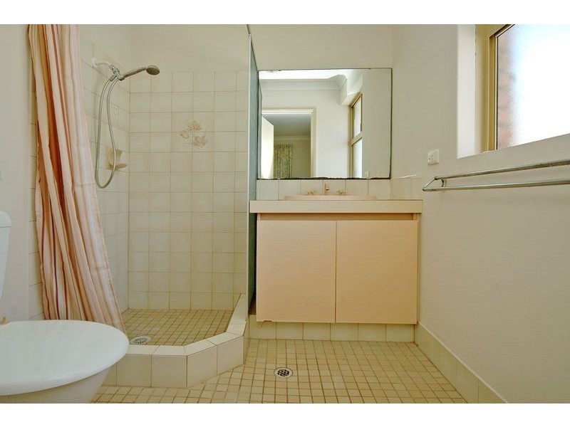 62 Lakevalley Drive, Edgewater WA 6027