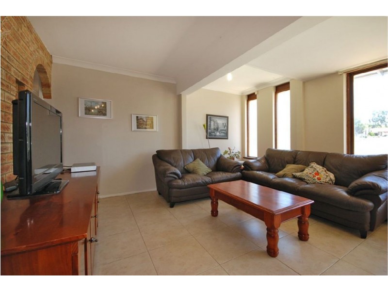 189 Camberwarra Drive, Craigie WA 6025