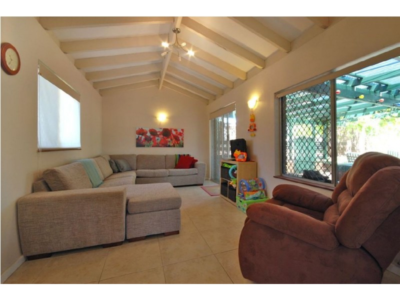 189 Camberwarra Drive, Craigie WA 6025