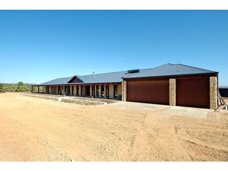 176 Ayrshire Loop, Lower Chittering WA 6084