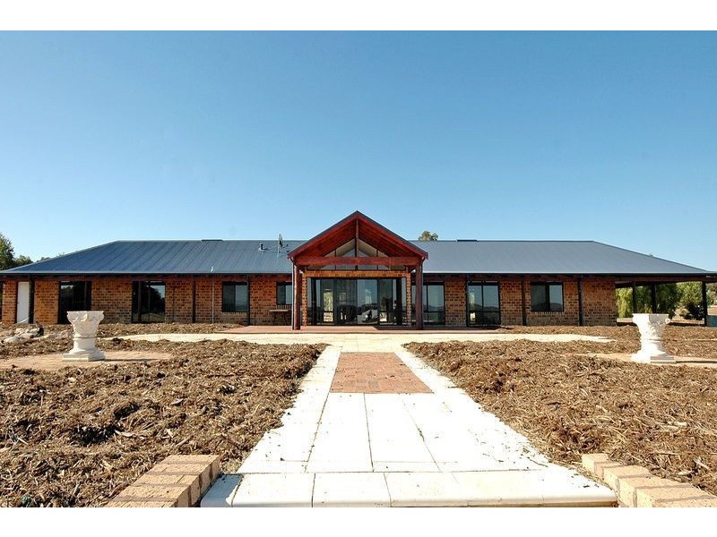 176 Ayrshire Loop, Lower Chittering WA 6084