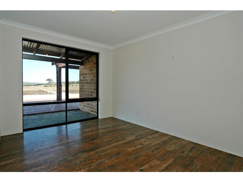176 Ayrshire Loop, Lower Chittering WA 6084