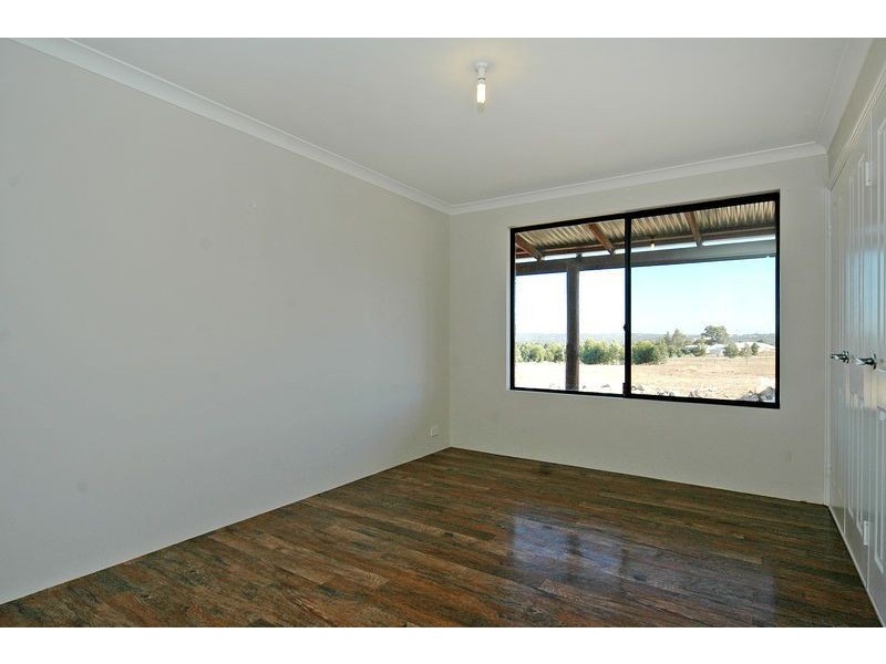 176 Ayrshire Loop, Lower Chittering WA 6084
