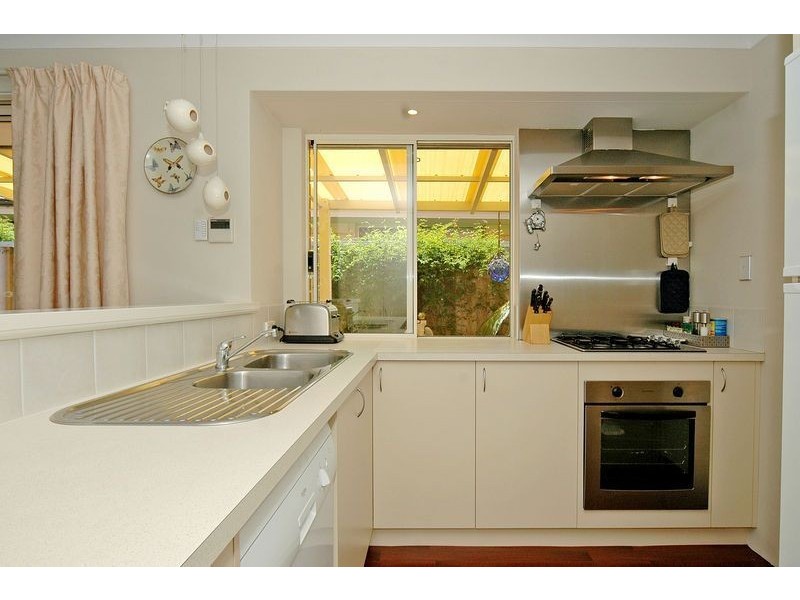 8 Burbanks Elbow, Wanneroo WA 6065