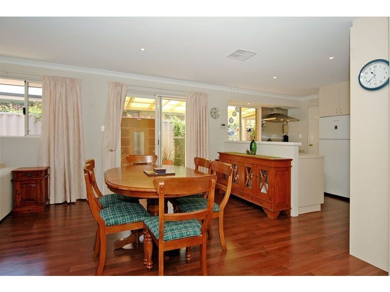 8 Burbanks Elbow, Wanneroo WA 6065