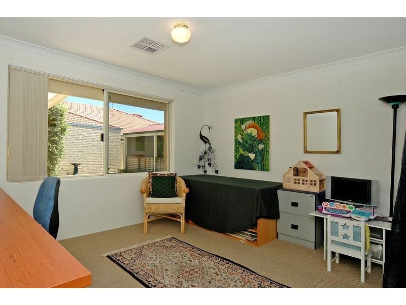 8 Burbanks Elbow, Wanneroo WA 6065