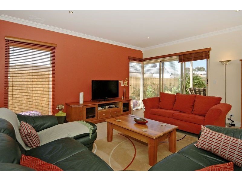 5 Pyramids Chase, Iluka WA 6028