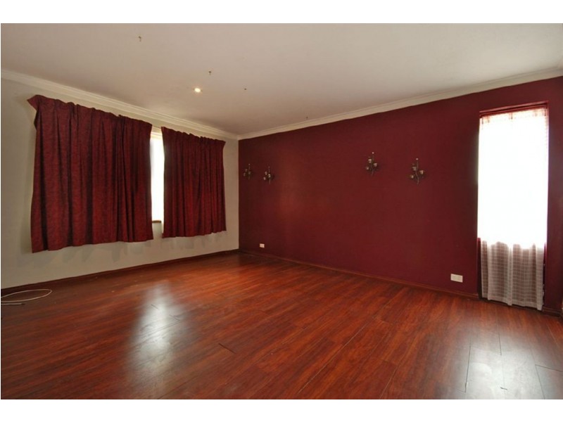 5 Tremont Place, Craigie WA 6025