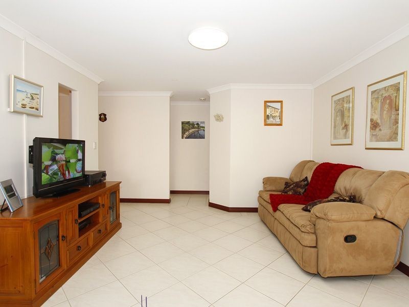 8 Dilkera Place, Quinns Rocks WA 6030