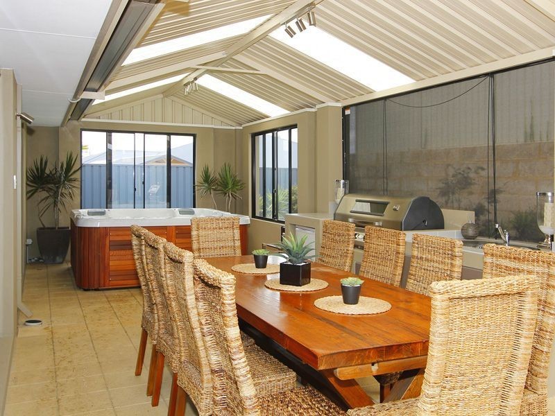 26 Castledene Way, Tapping WA 6065