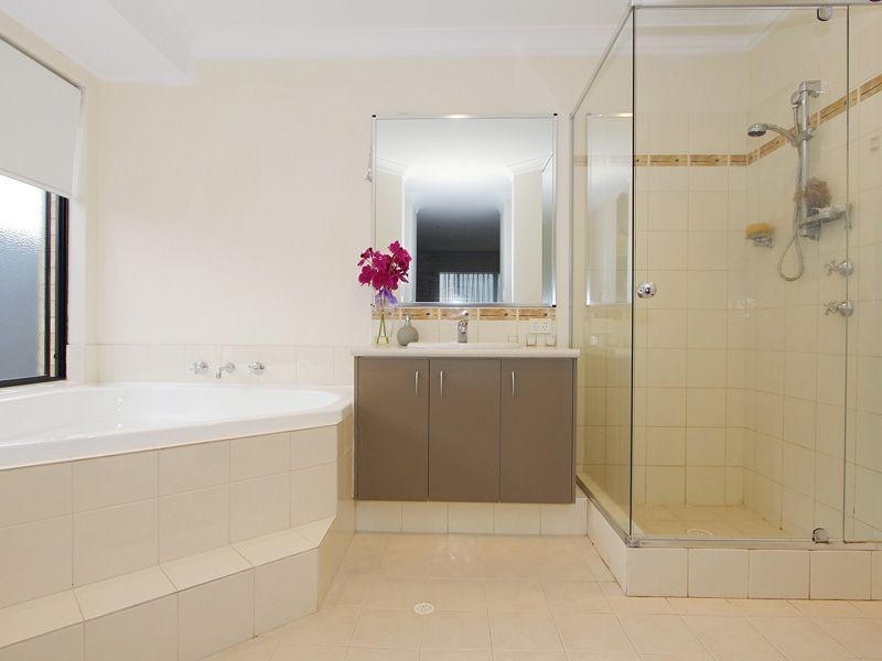 26 Castledene Way, Tapping WA 6065