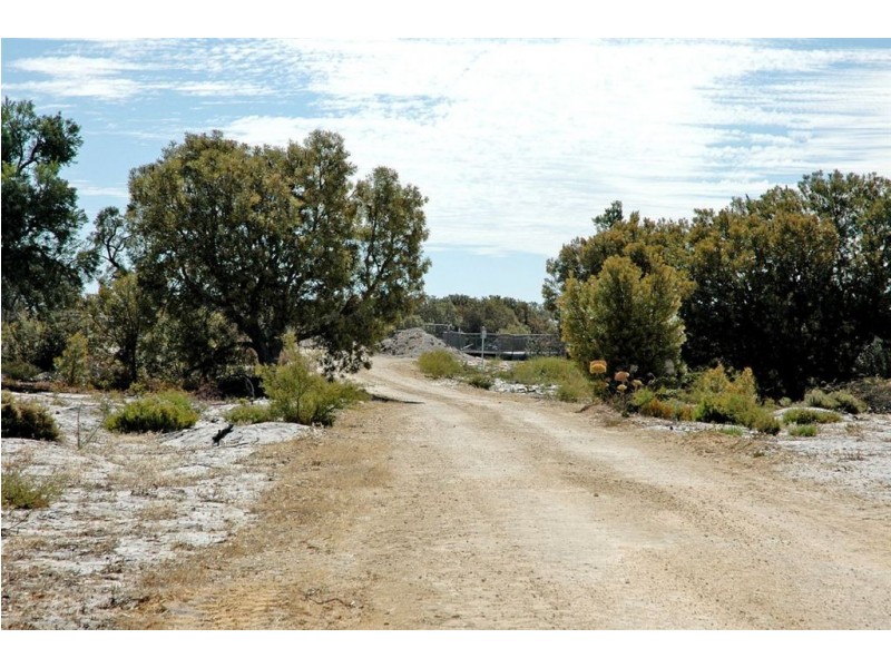 2 Bingham Road, Bullsbrook WA 6084