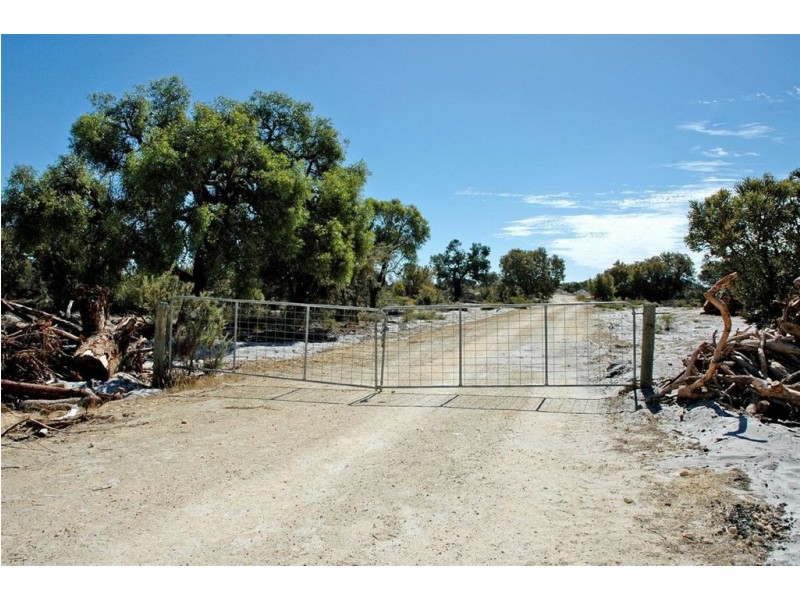 2 Bingham Road, Bullsbrook WA 6084