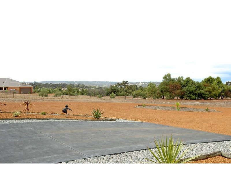 189 Ayrshire Loop, Lower Chittering WA 6084
