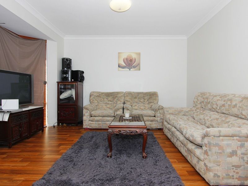 2 Lyndon Court, Heathridge WA 6027