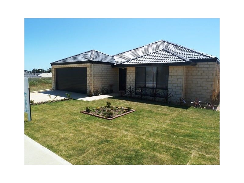 127 Shiraz Boulevard, Pearsall WA 6065
