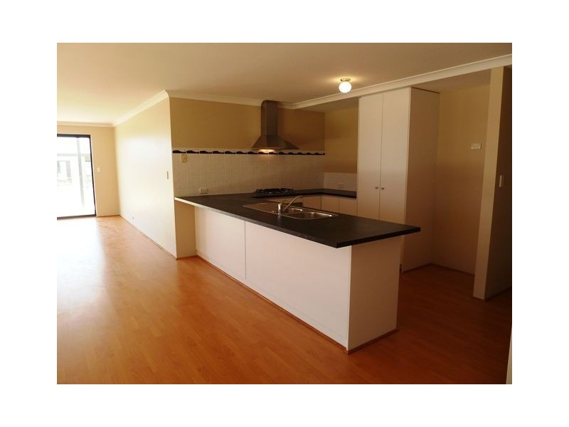 127 Shiraz Boulevard, Pearsall WA 6065