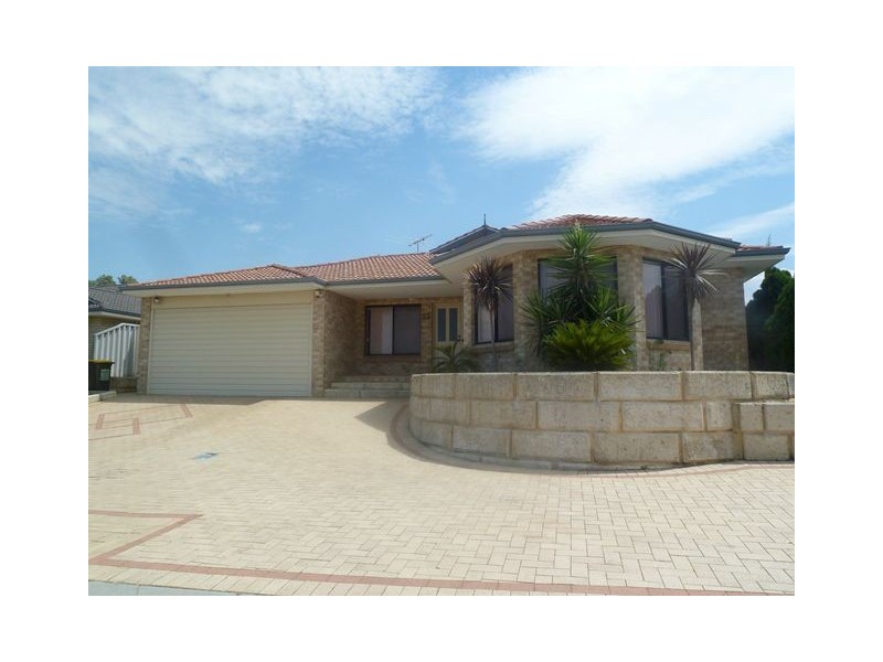 25 Carisbrooke Loop, Hocking WA 6065