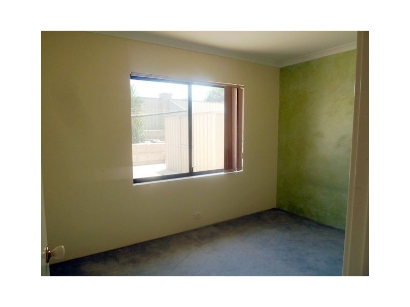 25 Carisbrooke Loop, Hocking WA 6065