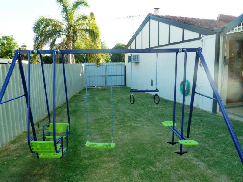 18 Galeru Place, Wanneroo WA 6065