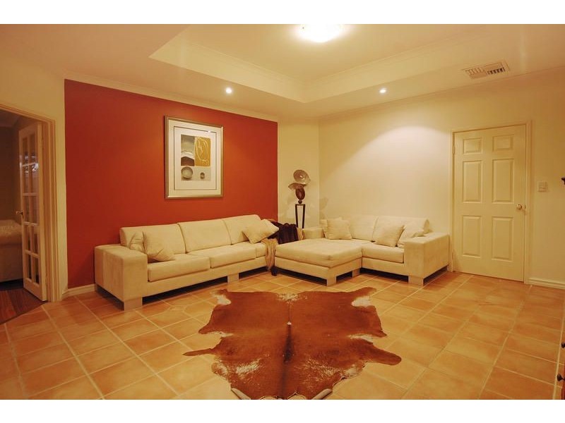 26 Regina Loop, Currambine WA 6028