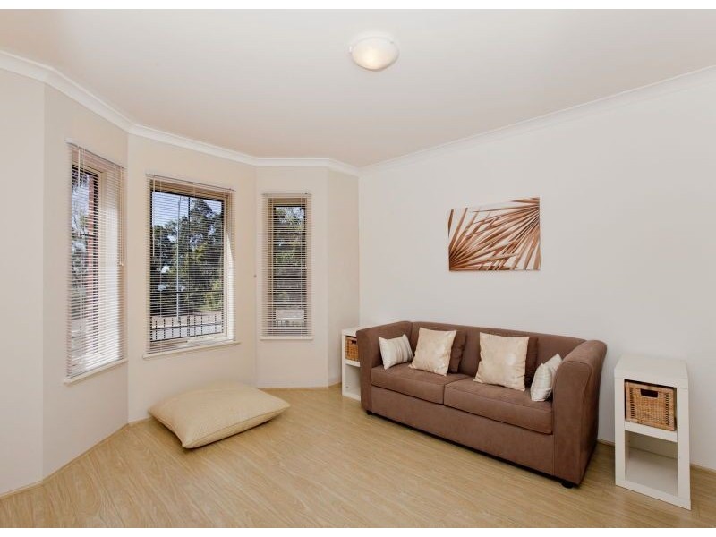 477 Lakeside Drive, Joondalup WA 6027